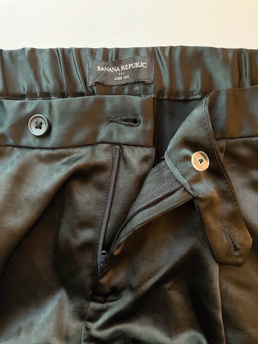 Banana Republic Black Wide-Leg High-Rise Satin Silky Trouser Pants Size 4 - Picture 7 of 10
